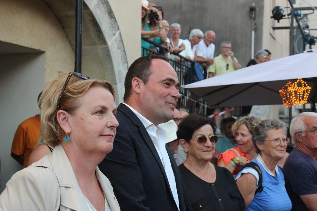 La mairie de Malaucène (Frédéric Tenon), Le groupe d'action locale (Valérie Michelier) et Le Parc naturel du Ventoux (Jacuqeline Boyac), partenaires de La placette.