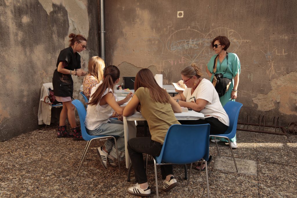 Atelier Gravure avec l'association Entre les Lignes.